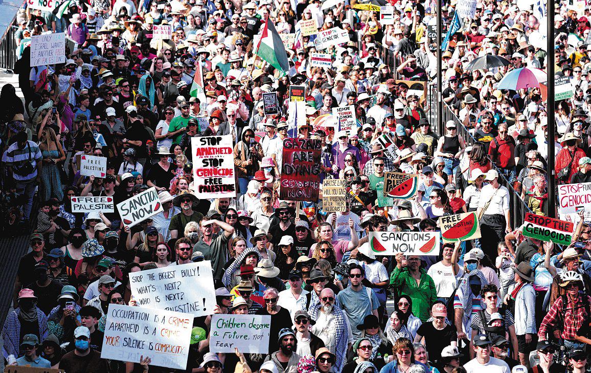 Thousands Turn Out at Pro-Palestinian Protests Held Across Australia
