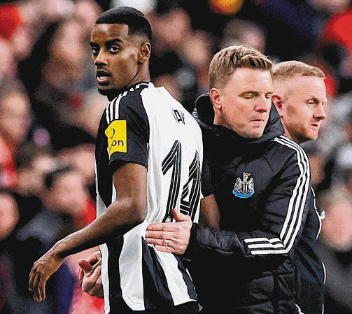 Reds' Dilemma: Spend on Isak or Defence
