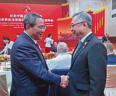 Remember past, but don't be trapped by it: DPM Gan