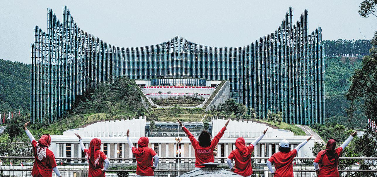 Indonesia's Delayed New Capital Risks Becoming White Elephant