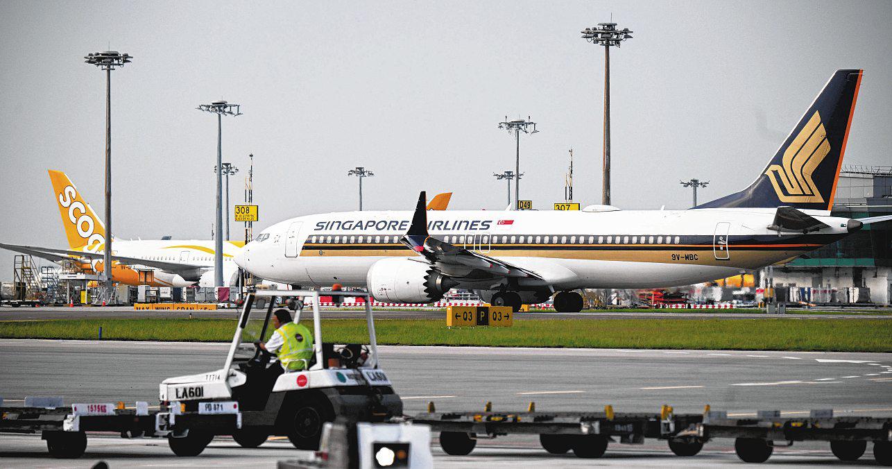 SIA, Scoot need to keep an eye on morale as they absorb Jetstar staff