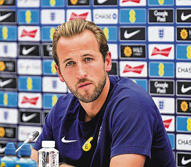 Shocked Kane Lauds Levy's Legacy at Spurs