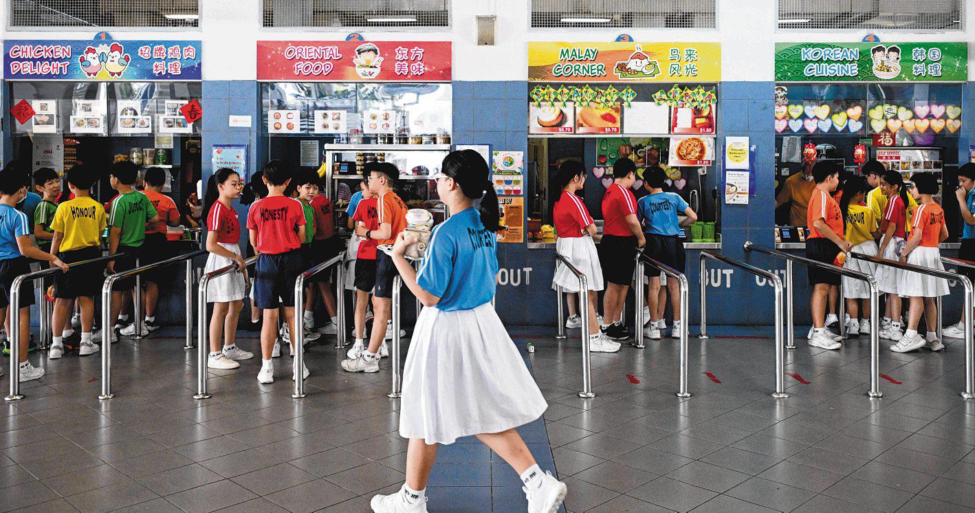 When Old-Style School Canteens Say Goodbye, We Lose More Than We Think