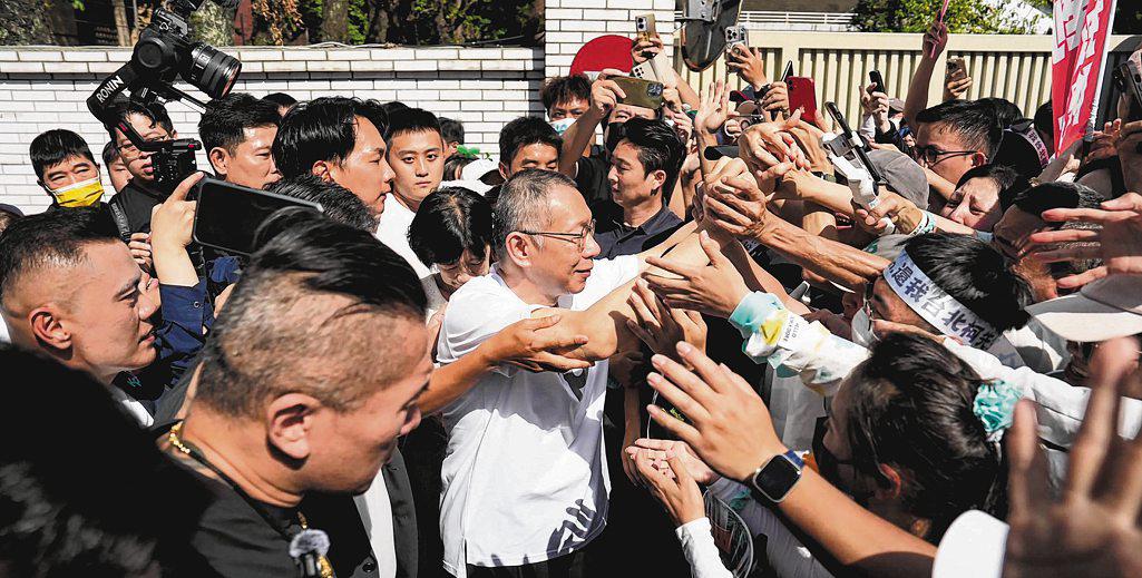 Ko Wen-je portrays himself as tragic hero, laying the ground for political comeback
