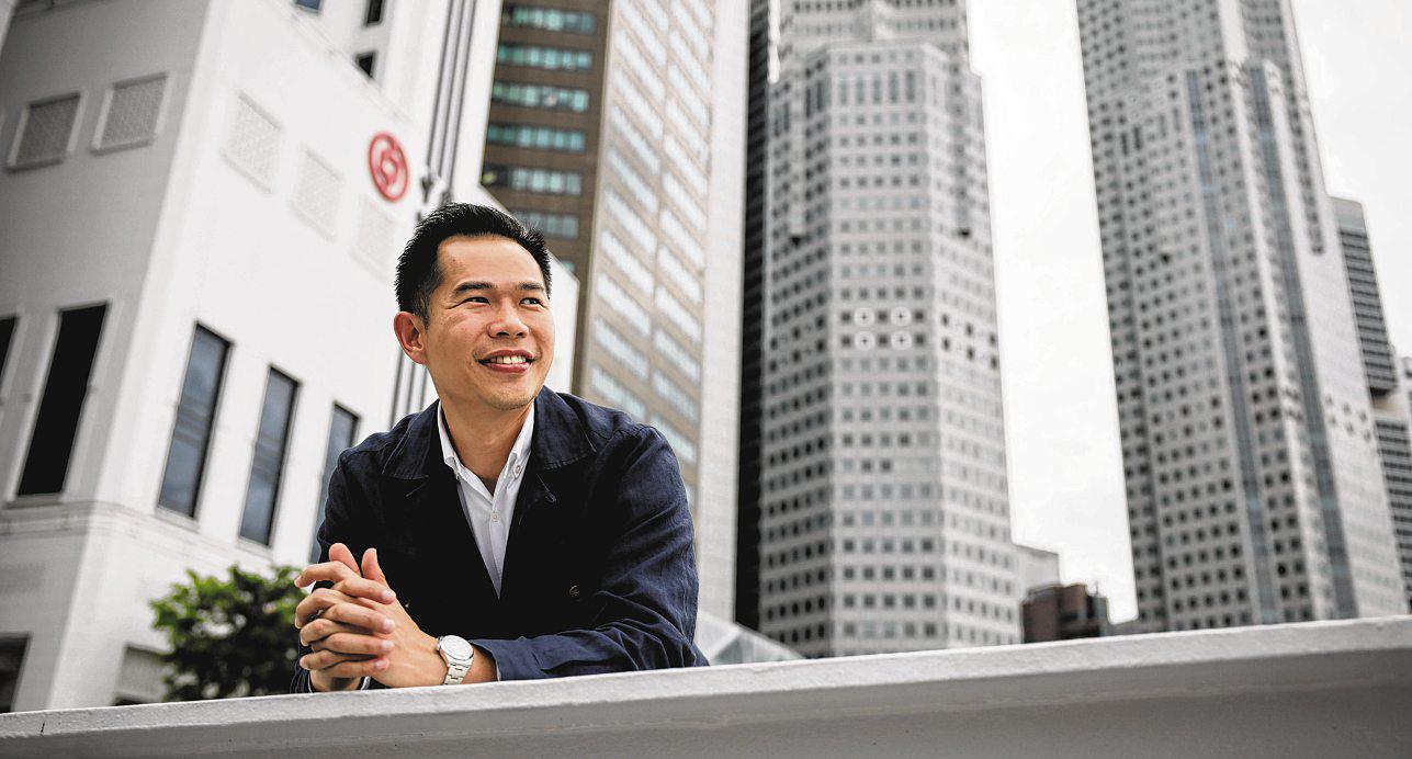 He left a stable job to ride the global tech wave