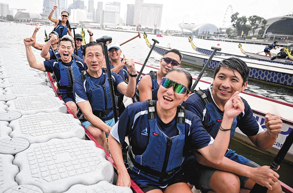 Dragon Boating Returns to Marina Bay in Support of Mental Health
