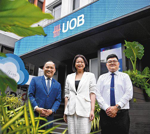 S’pore banks developing guidelines to protect seniors from financial abuse