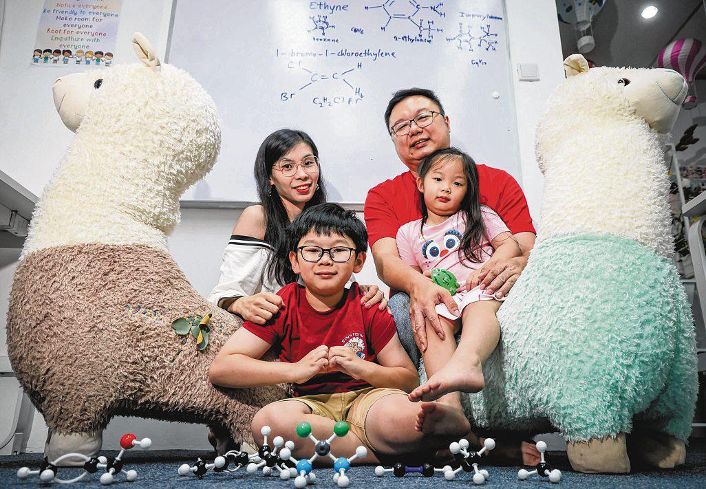 Meet Theodore, Singapore's youngest chemistry whizz who attends lectures at NTU