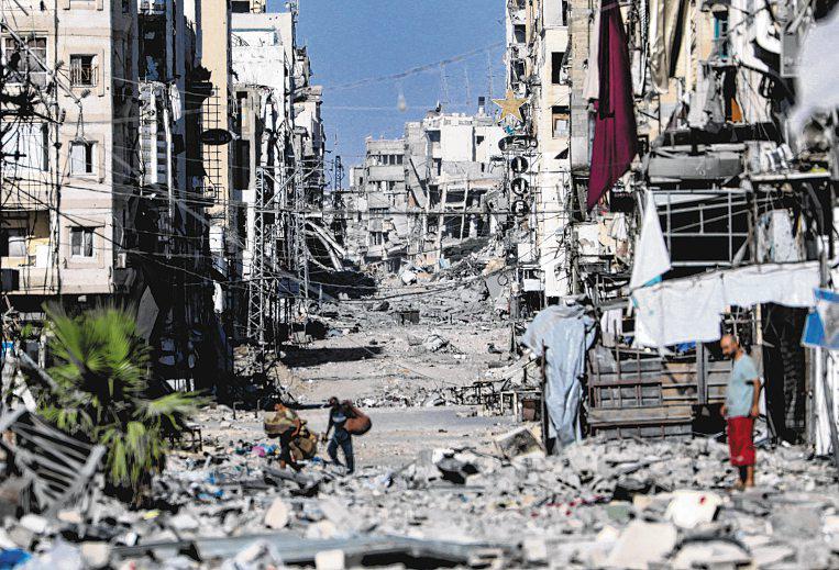 Hamas optimistic about Gaza talks, hands over list of hostages