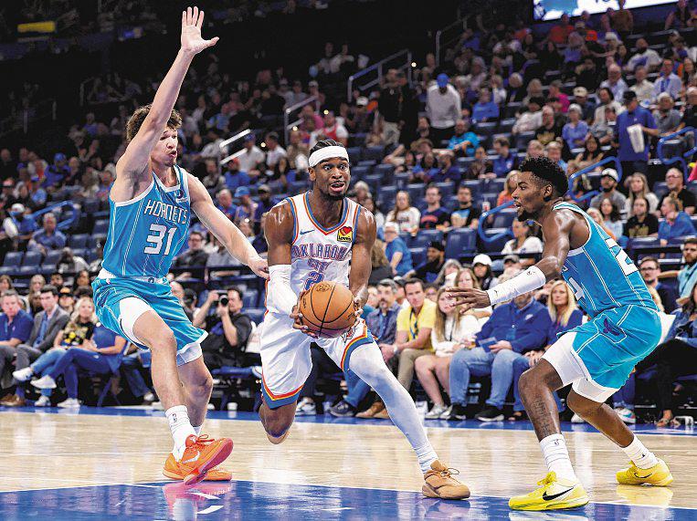 CHAMPS THUNDER TIPPED TO RUMBLE ONCE MORE