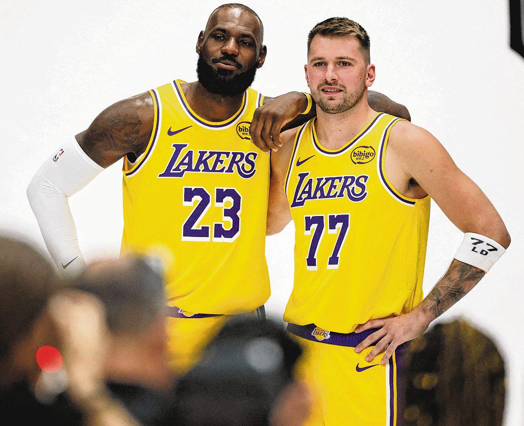 CAN THE LAKERS' STAR DUO DELIVER?