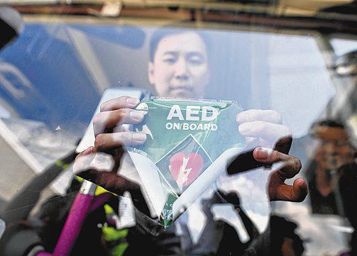 52 Tower Transit buses to be equipped with AEDs