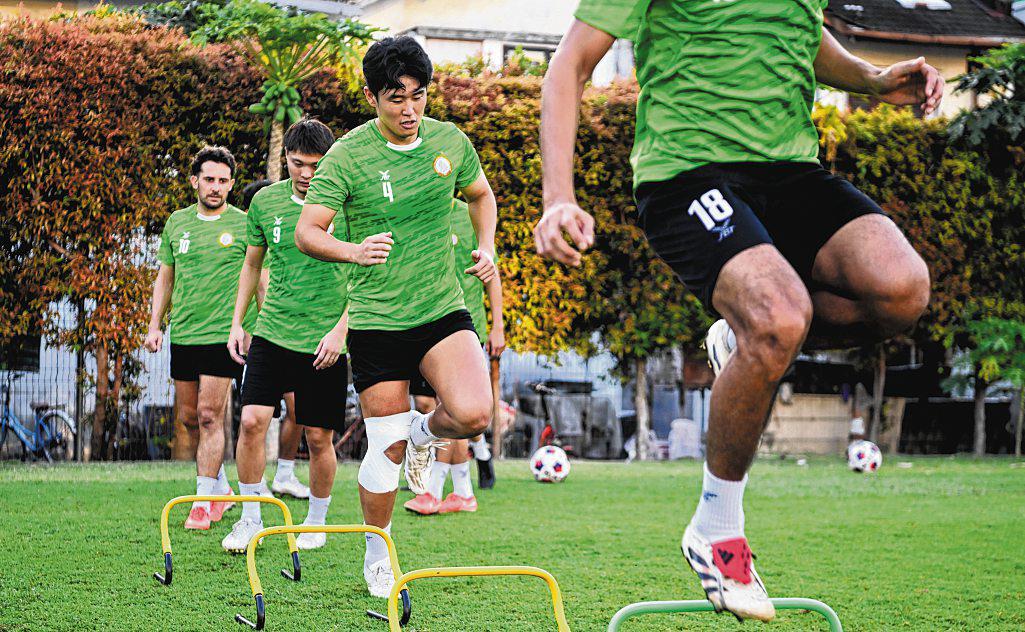 HOSHINO TARGETS 20 GOALS