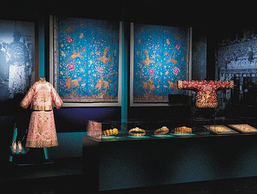Peacock's proud display in Peranakan Museum show