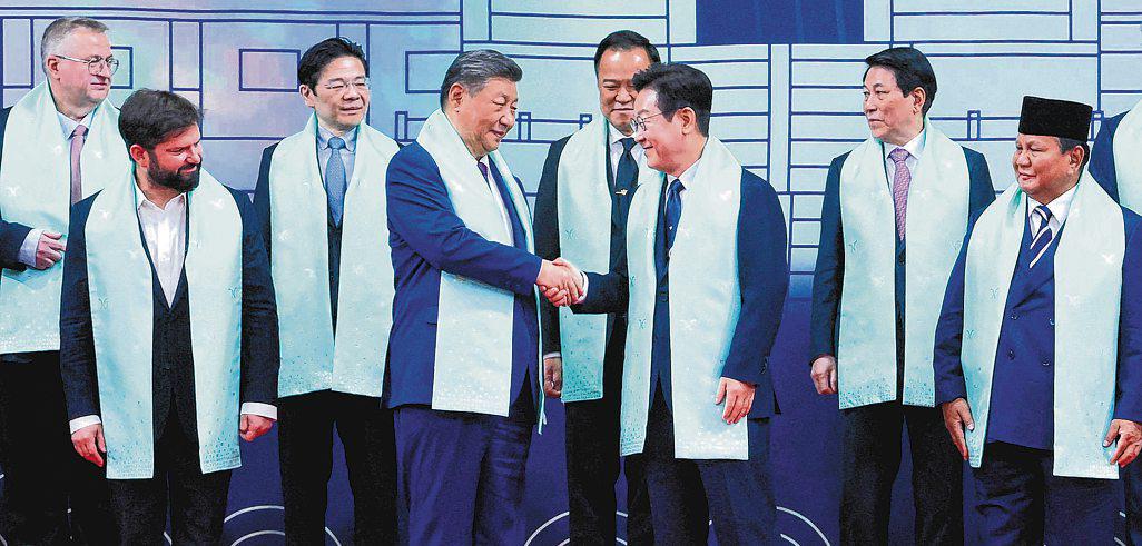 Apec summit shows nations can mitigate economic rifts: PM Wong