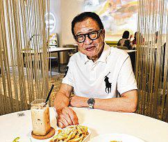 Benz Hui's family to donate all condolence money to charity