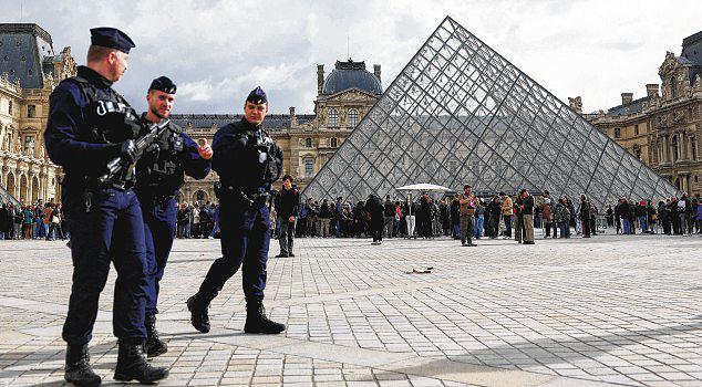 Arrests in Louvre heist show power of DNA databases in solving crimes