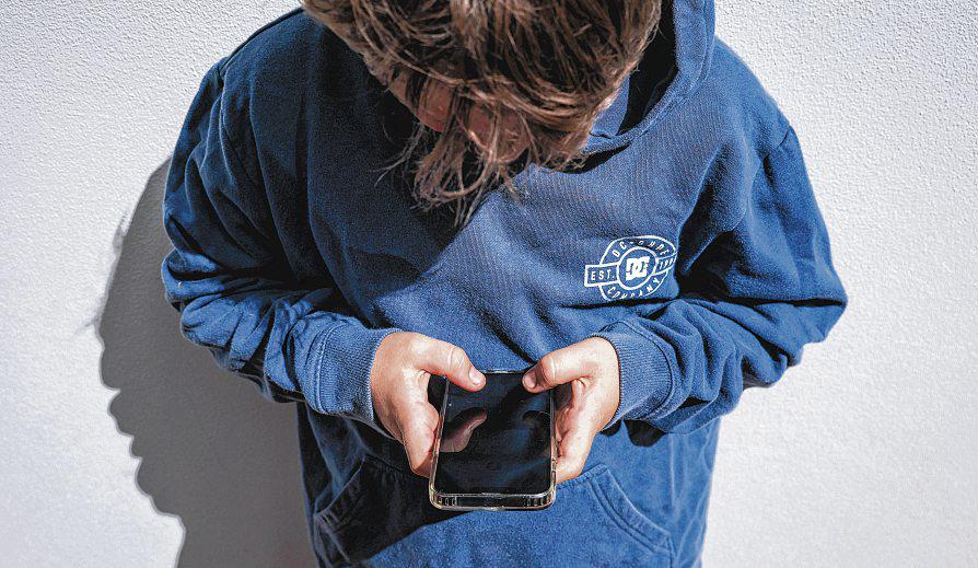 Can AI help us understand ‘skibidi toilet’?