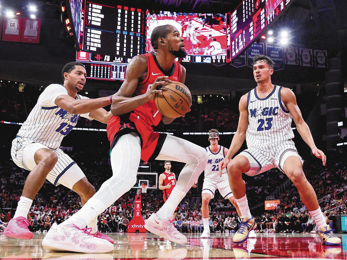 LAKERS LINKED TO GAMBLING PROBE