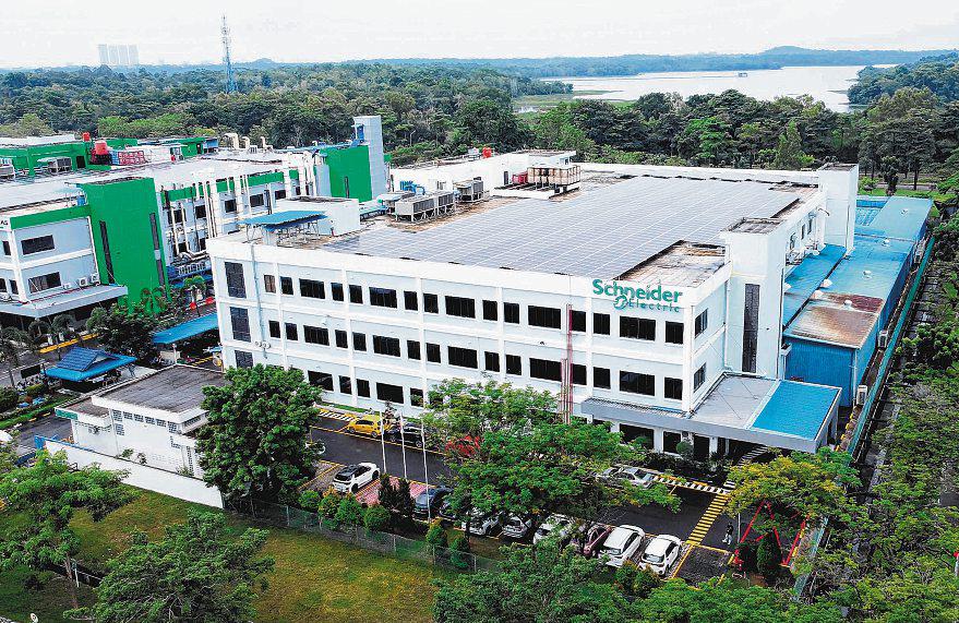 More S'pore firms setting up lower-cost bases in Riau Islands