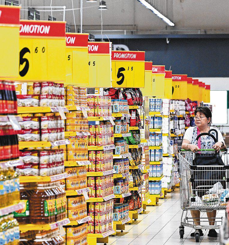 S'pore's core inflation rises to 1.2% in Oct; highest recorded in 2025