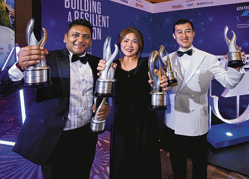 Poh Heng Jewellery comes out tops at E50 Awards