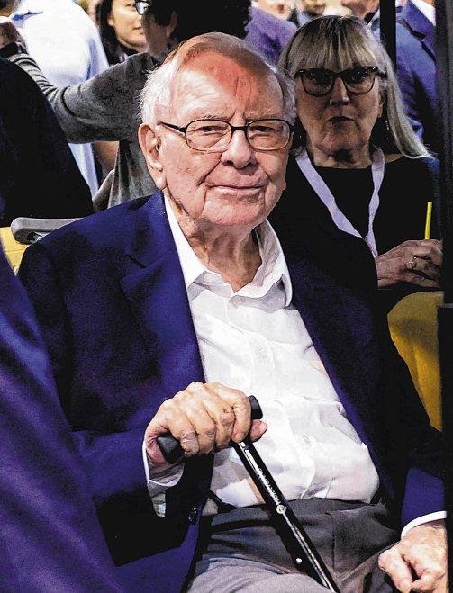 How do you replace a CEO like Tim Cook or Warren Buffett?