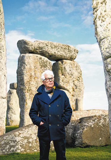 Ken Follett tackles the building of Stonehenge in Circle Of Days