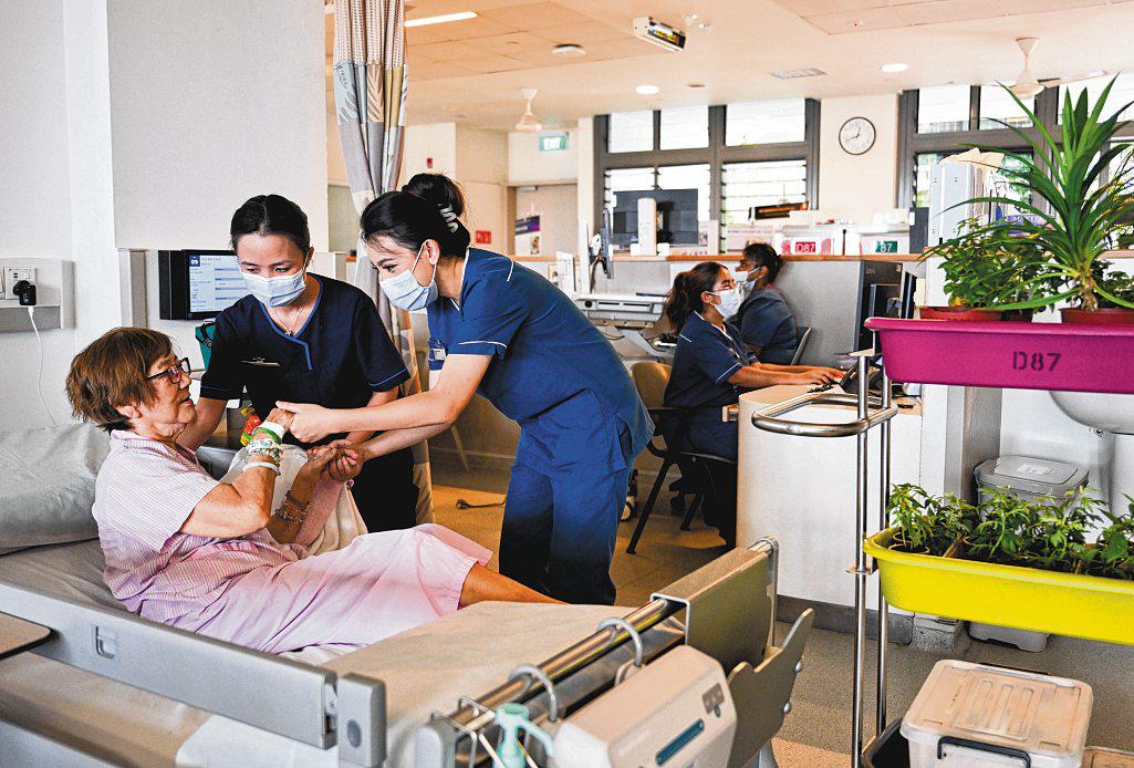 Improved care at KTPH geriatric wards with restraint-free approach