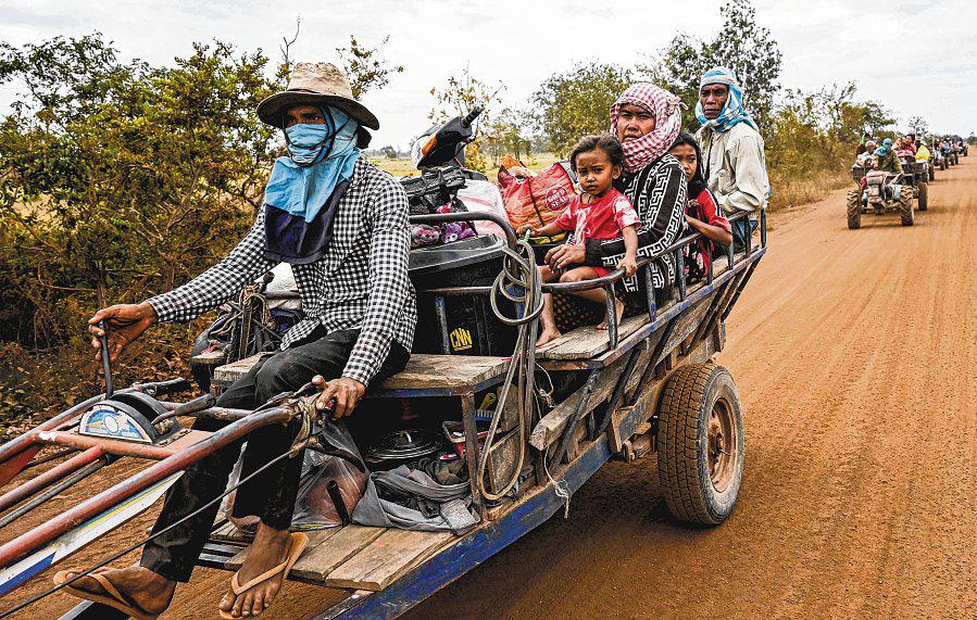 Thai and Cambodian leaders trade threats as top generals step forward