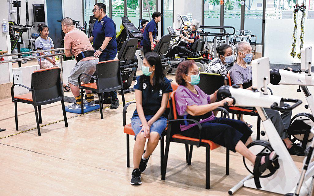 Shared stay-in senior care services now a mainstream option