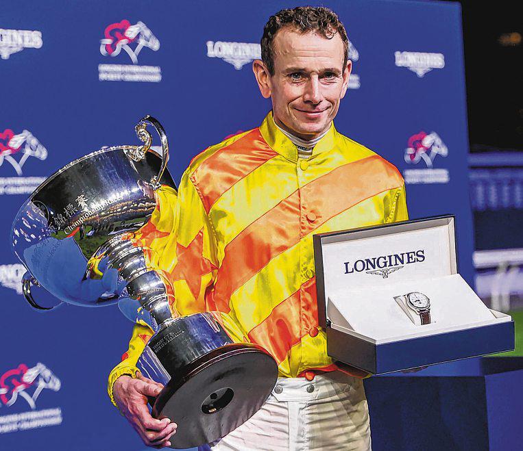 HONG KONG WELCOMES BACK A TRIUMPHANT MOORE TO THE TOP