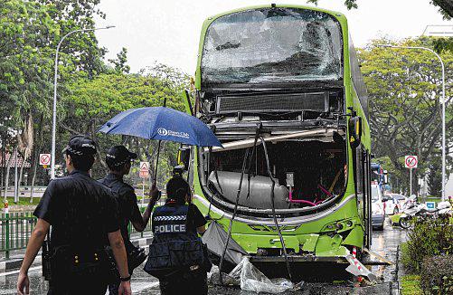 44 taken to hospital after bus accident in Jurong West