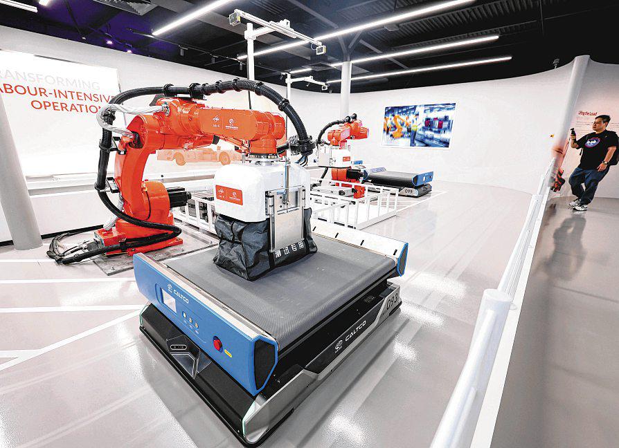 Baggage-handling robots among new tech being explored for Changi’s T5