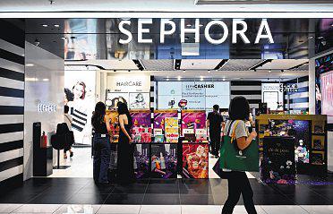 Olive Young, Sephora turn rivalry into global K-beauty alliance