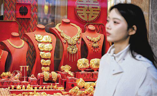 Gold powers past US$5,100 to record high as precious metals rally amid rising geopolitical tensions