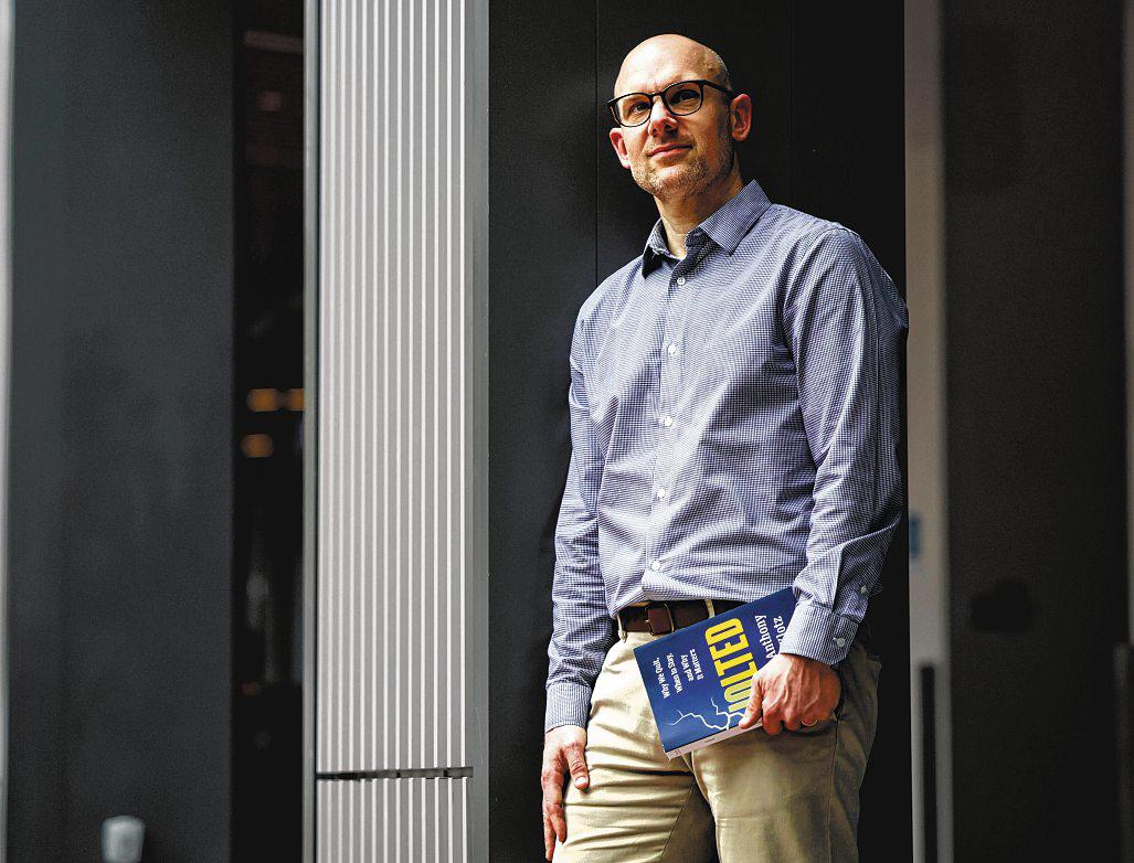 AI jolts are coming for S’pore’s workers, warns ‘Great Resignation’ professor