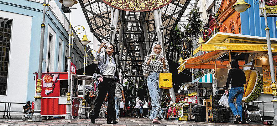 Who should run KL? Local polls study sparks racial balance fears