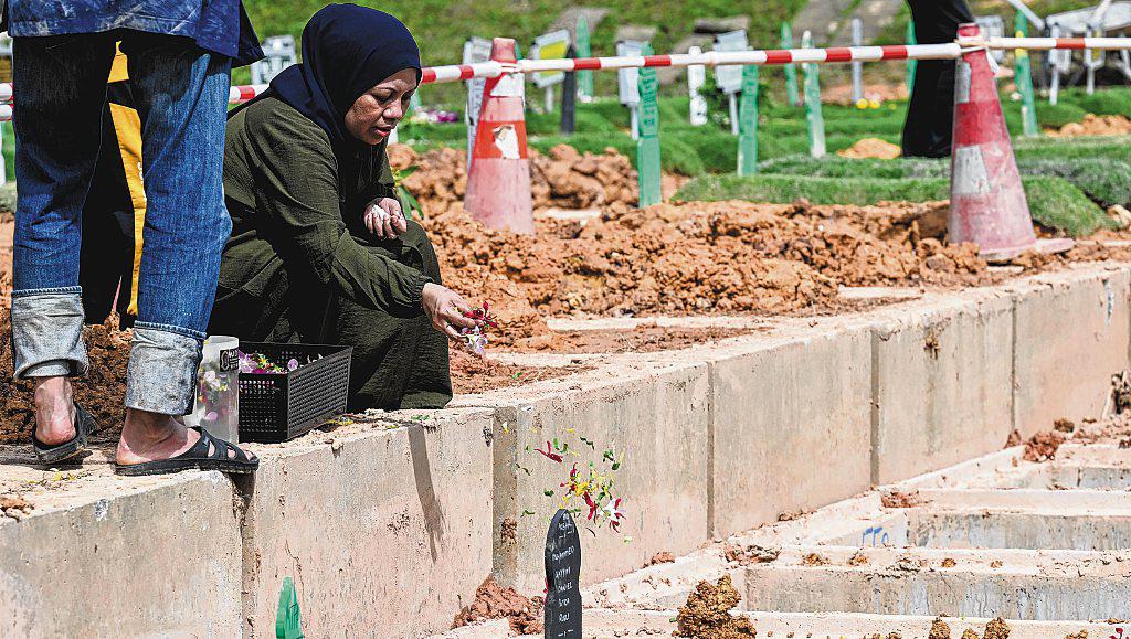 'Family can now find peace': Boy who drowned in Kallang River laid to rest