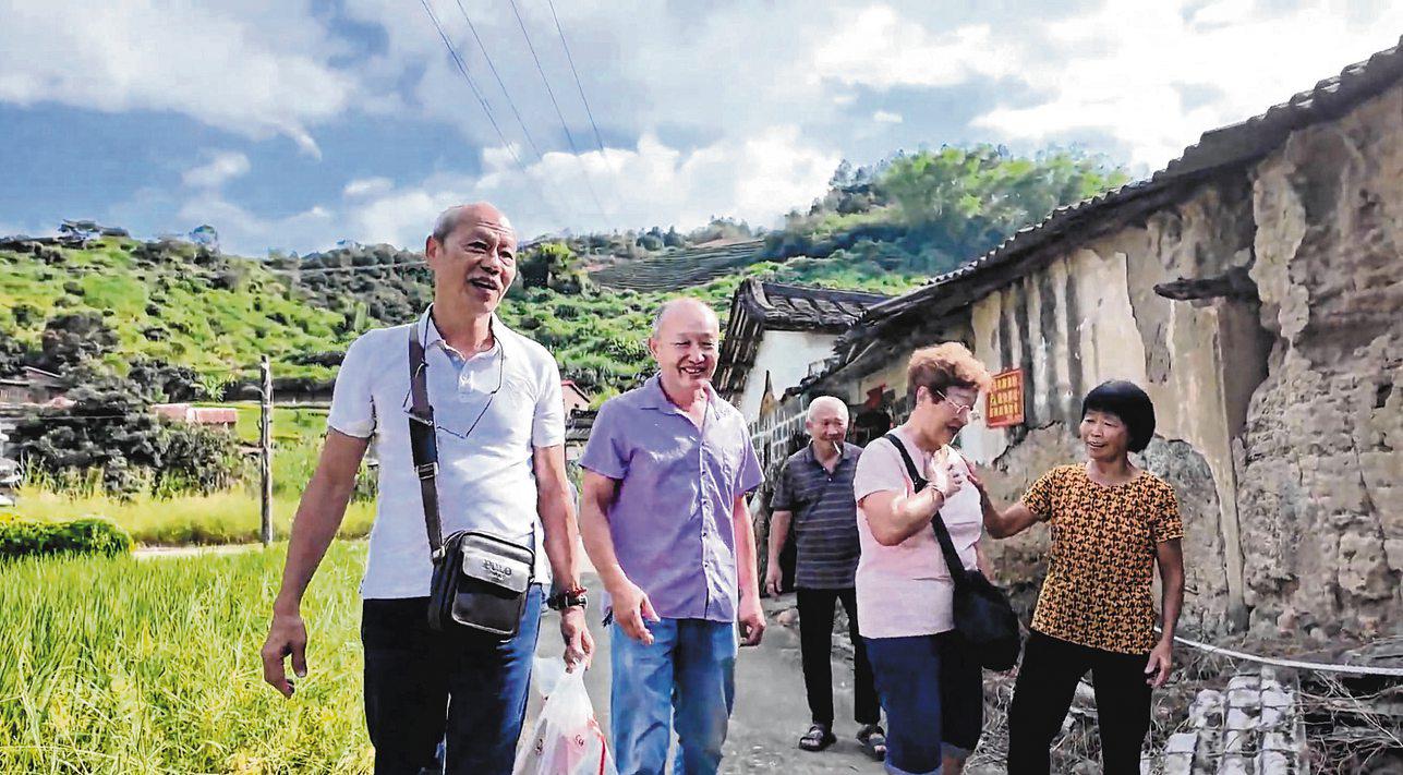 China's rise redefines ties with relatives abroad
