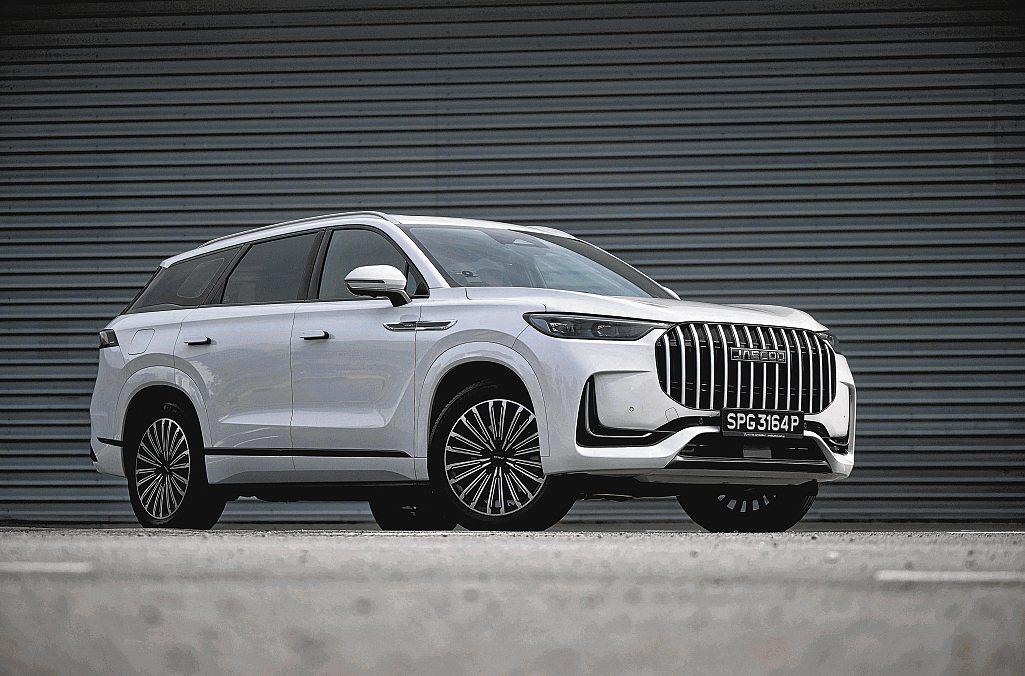 Jaecoo J8: an SUV unafraid of corners