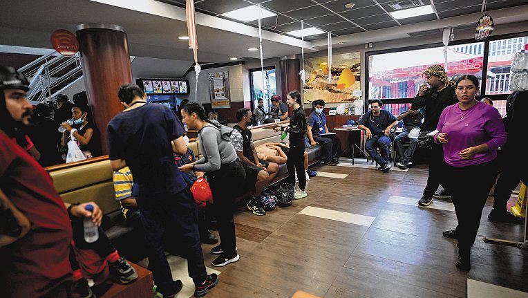 McDonald's outlet, bus station become clinics for quake victims in Venezuela