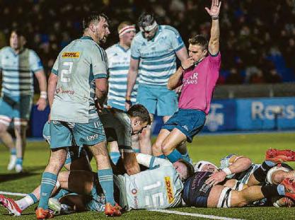 MUNSTER CAUGHT OUT BY WARRIORS