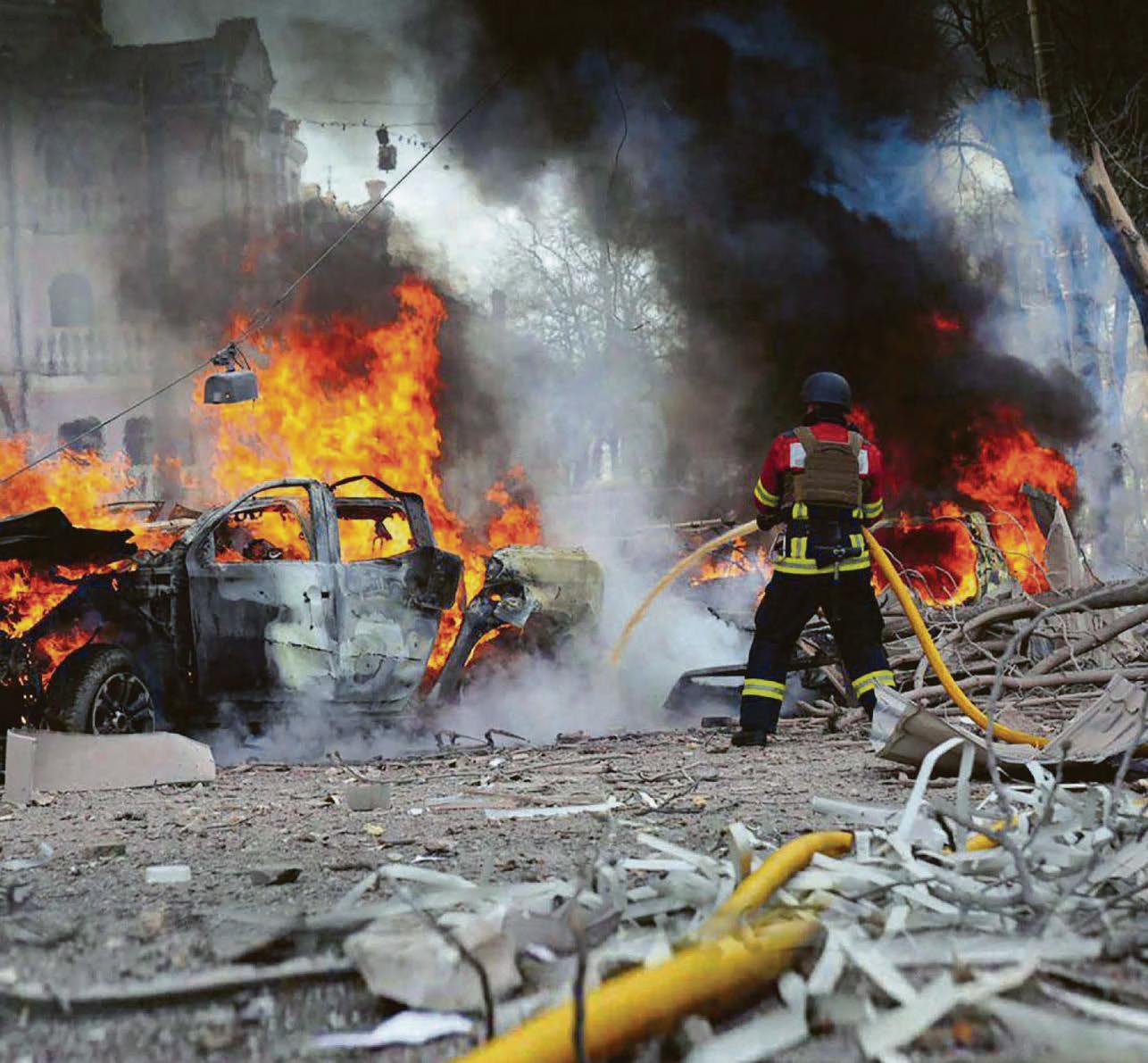 Putin cluster strike kills 32