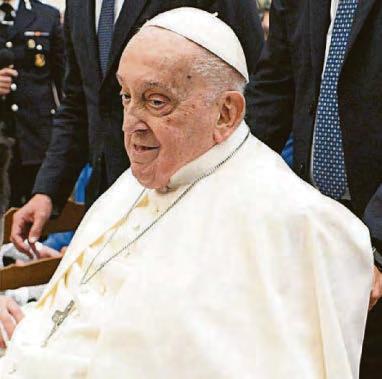 Pope visits jail to see inmates in a holy ritual