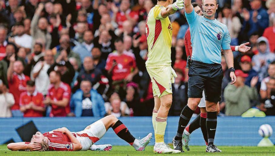 VILLANS SEE RED