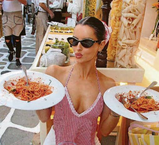 Gimme Maur of Mykonos