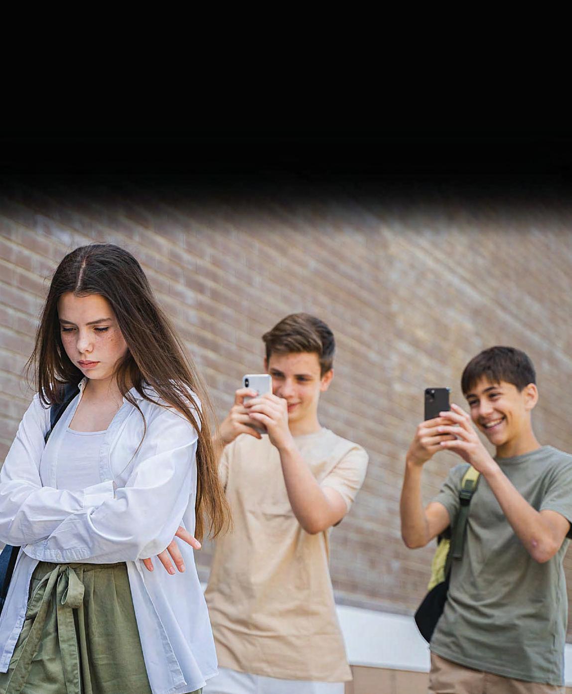 Smartphone ban won't answer all school problems