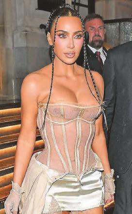All chains for Kim K..