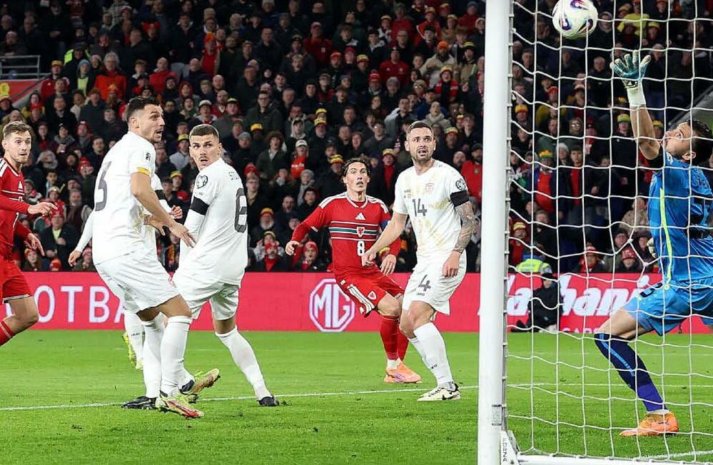 BELL RINGS SEVEN TIMES